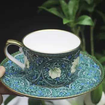 Европейският висококачествен набор от кафе чаши от костен порцелан, домашна реколта стара чаена чаша, чаша черен чай, прибори за хранене, чаши за кафе, подарък кутия зелен цвят