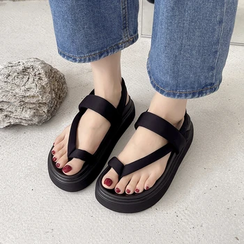 Ежедневни дамски сандали с отворени пръсти, нескользящие черни сандали на платформа с плетене на една кука и линия, дамска лятна плажна обувки, новост 2023 година