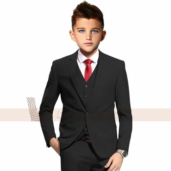 Изискан комплект костюми от 3 теми за момчета - добра стилен избор за сватби, партита и специални поводи