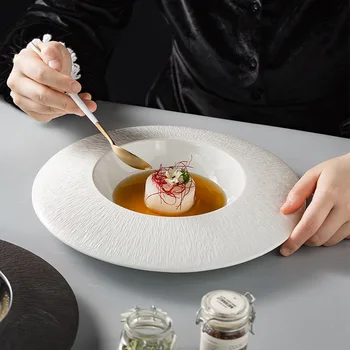 Японската висококачествена керамична плоча за западна хранене, креативна домакински чиния за сламени шапки, европейската чиния за паста, суповая чиния, чиния за салата, ястие
